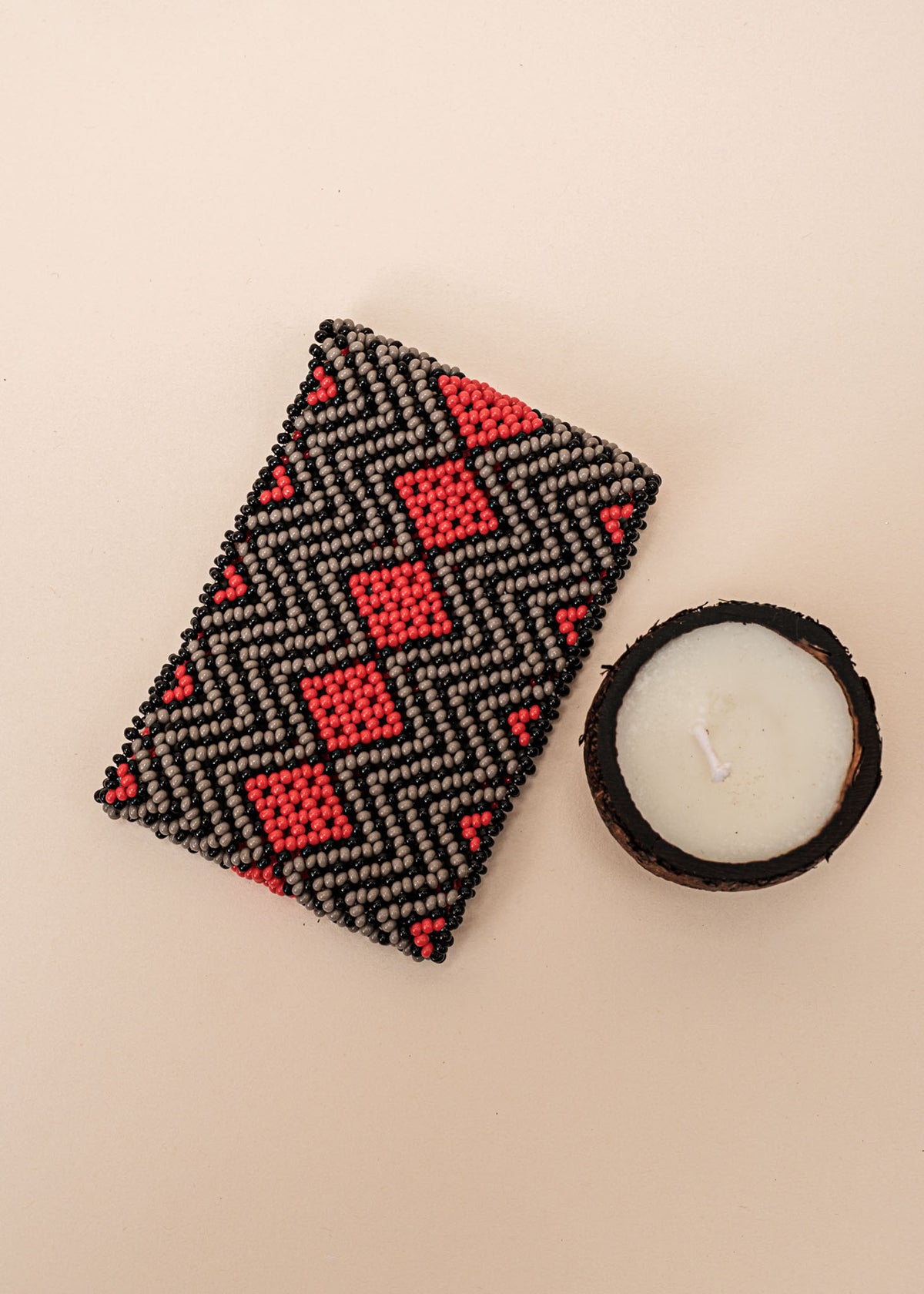 Kit pulseira Kamayurá + Vela aromática | TUCUM