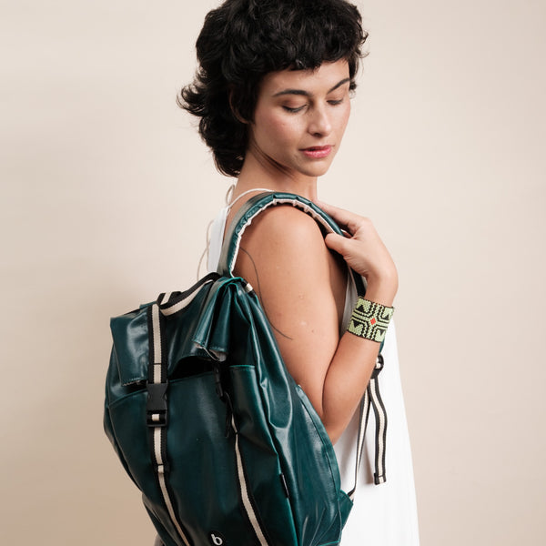 Kit pulseira indígena + mochila Ipá Tia Bossapack | TUCUM