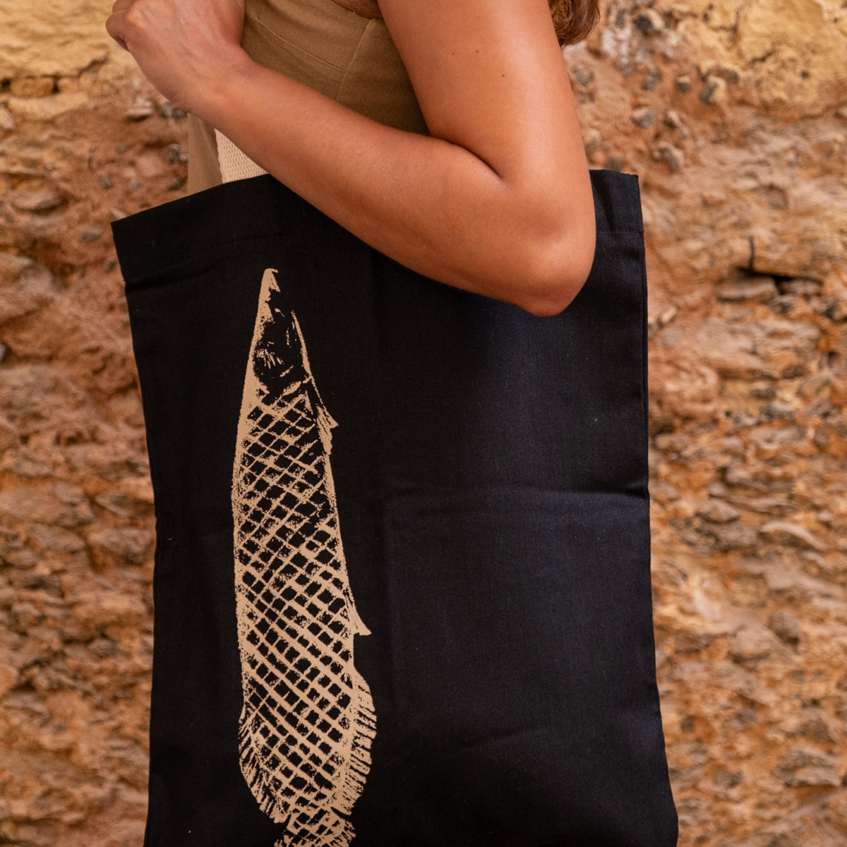 ECOBAG PIRARUCU PRETA | NALIMO