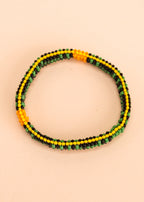 Dupla de pulseira de miçangas verde, preta e amarela, feita pelo povo Waurá, artesanato indígena brasileiro 