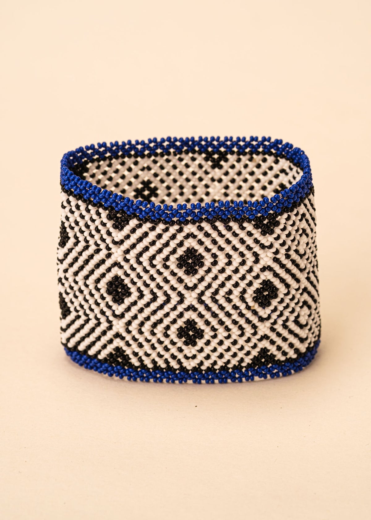 Pulseira Waurá - Joia Indígena | Tucum Brasil