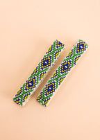 Pulseira de miçangas azul,verde e amarela feita pelo povo Waurá, artesanato indígena brasileiro