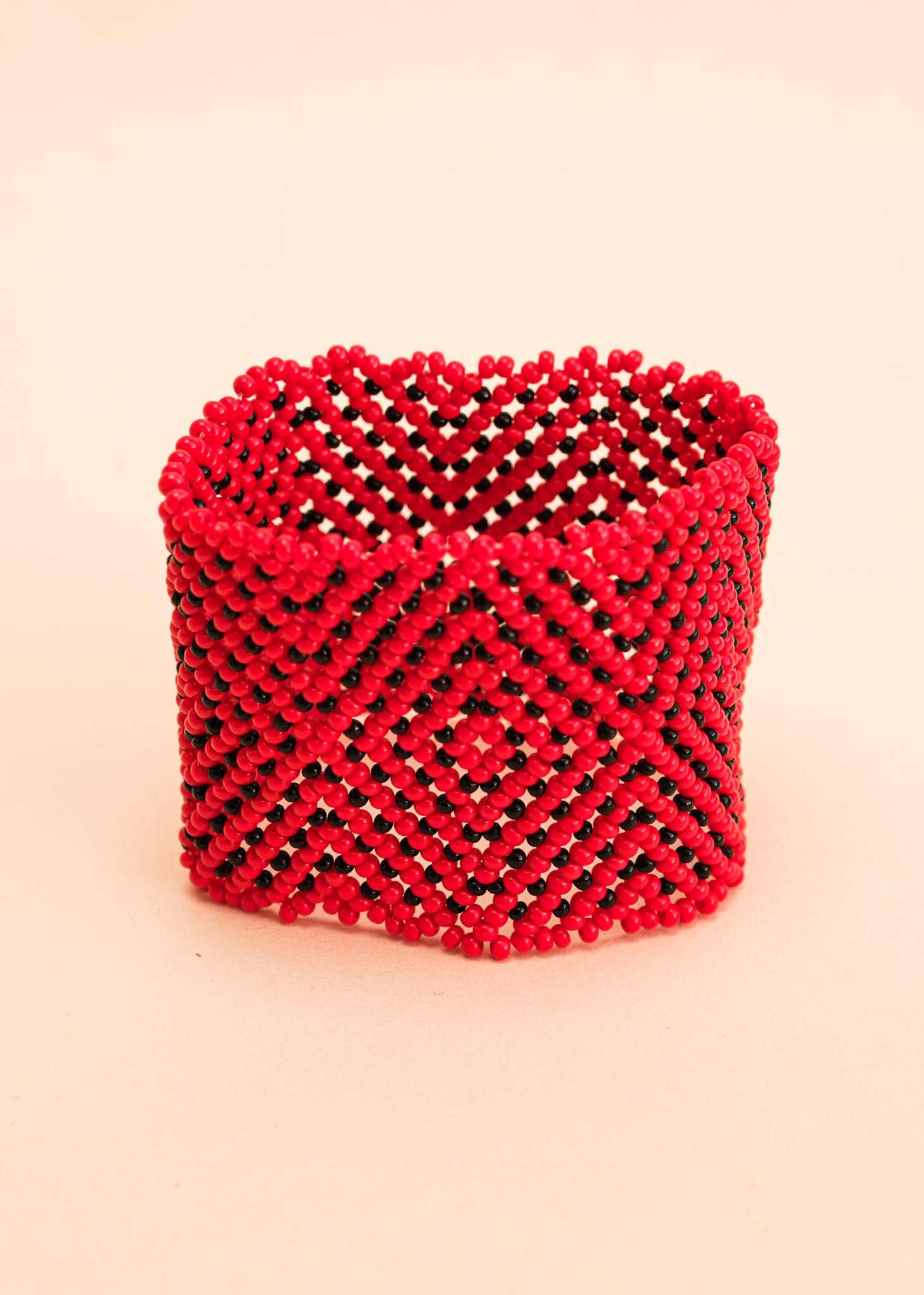 Pulseira Waurá - Joia Indígena | Tucum Brasil Imagem secundária do produto