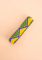 Pulseira de miçangas azul,verde e amarelo feita pelo povo Waurá, artesanato indígena brasileiro