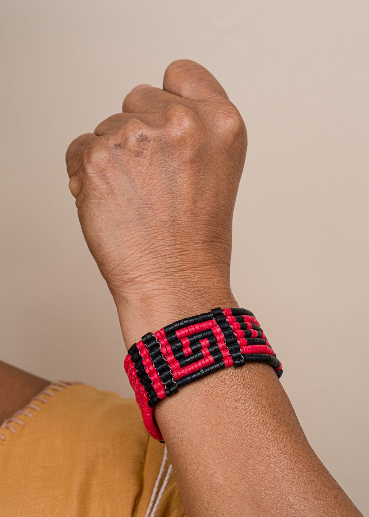 Pulseira ajustável de PVC | Marubo - TUCUM