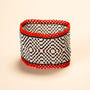 Pulseiras_Indigenas_149_1_pulseira-waura+indigena-comprar-banner-site-tucum