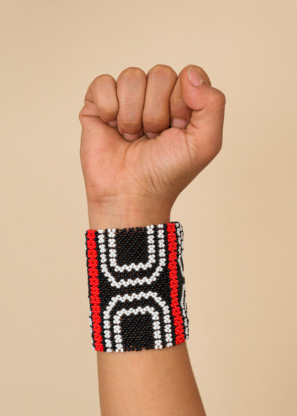 Pulseiras_Indigenas_150_1_pulseira-waura+indigena-comprar-banner-site-tucum