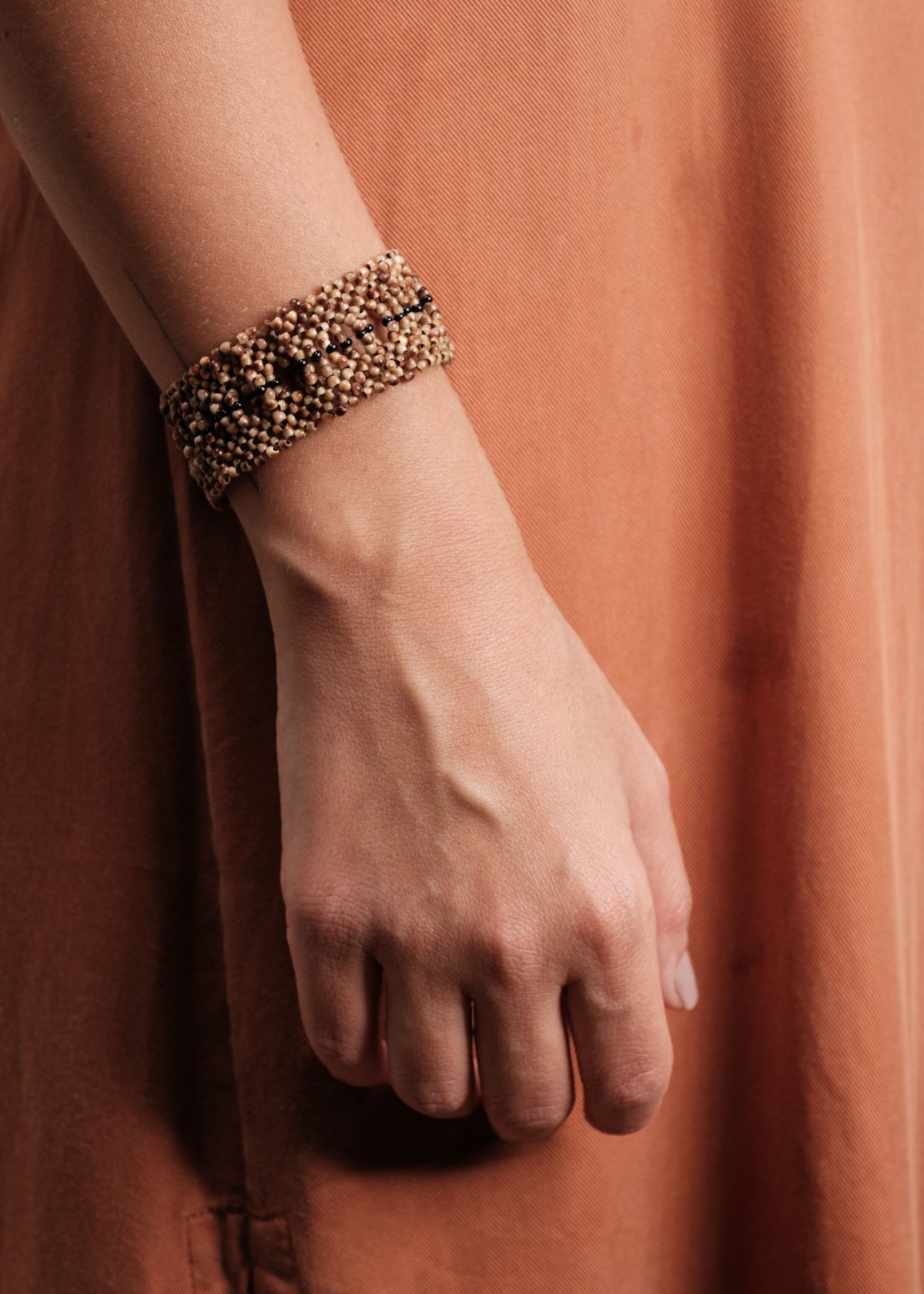 Pulseira indígena de sementes | Krahô