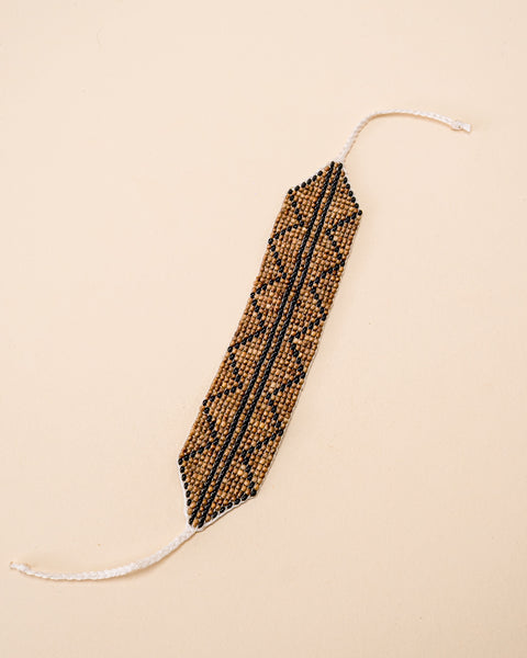 Pulseira de Miçangas e Sementes | Gavião