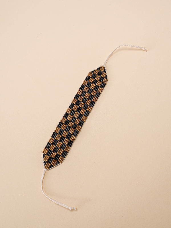 Pulseira de Miçangas e Sementes | Gavião