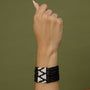 Pulseira ajustável de Tucum e PVC | Marubo