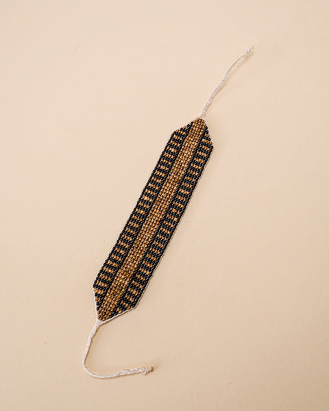 Pulseira de Miçangas e Sementes | Gavião