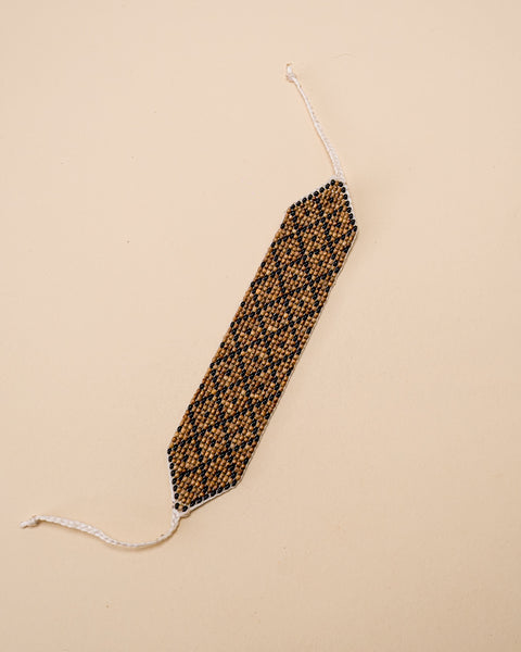 Pulseira de Miçangas e Sementes | Gavião