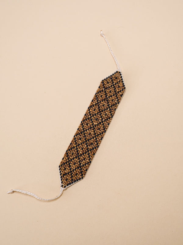 Pulseira de Miçangas e Sementes | Gavião