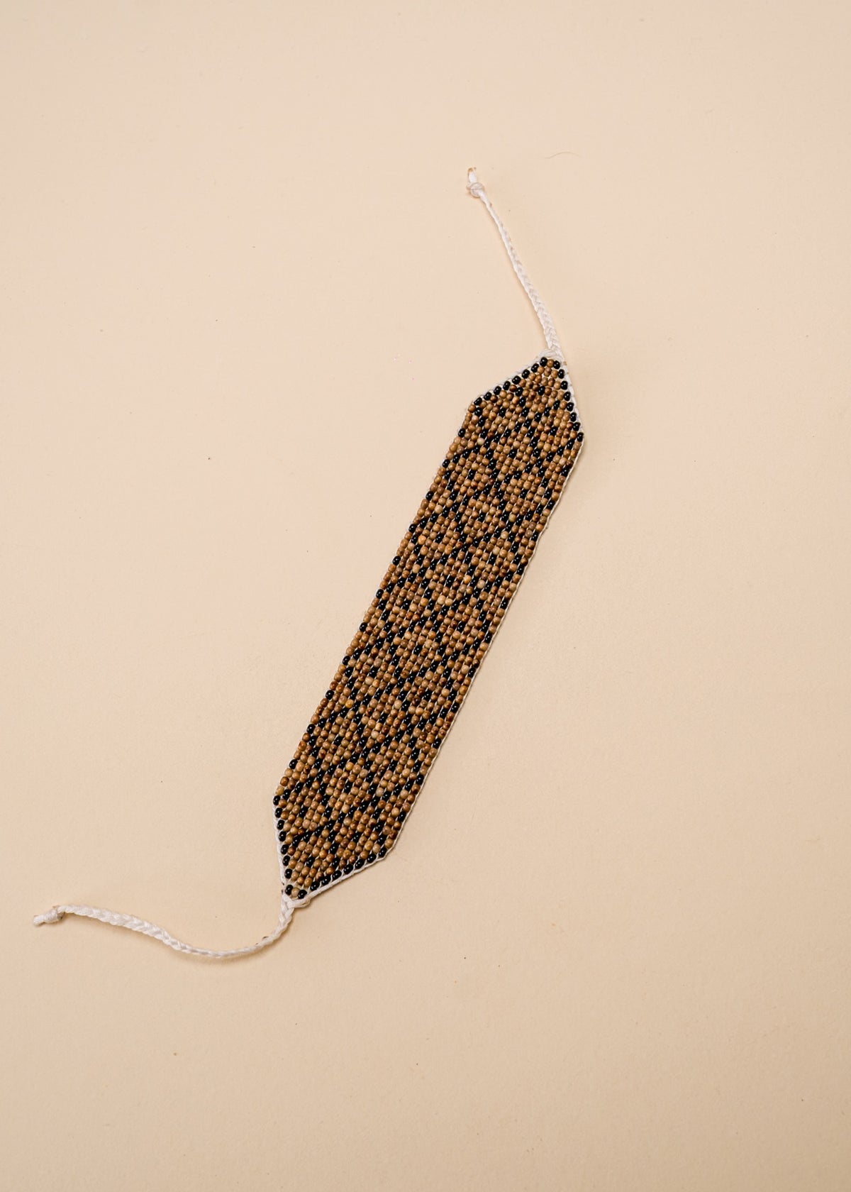 Pulseira de Miçangas | Gavião