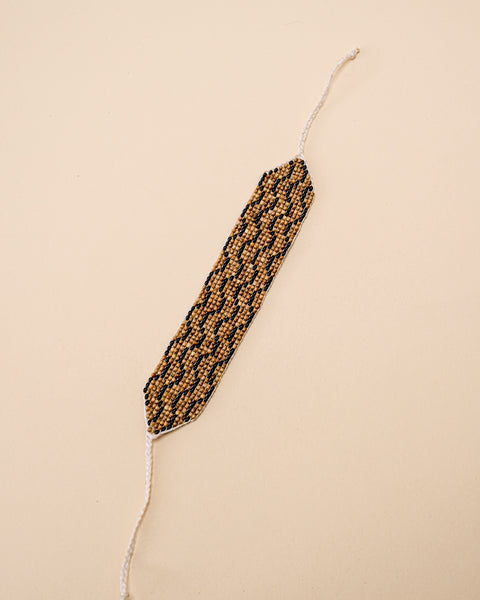 Pulseira de Miçangas e Sementes | Gavião
