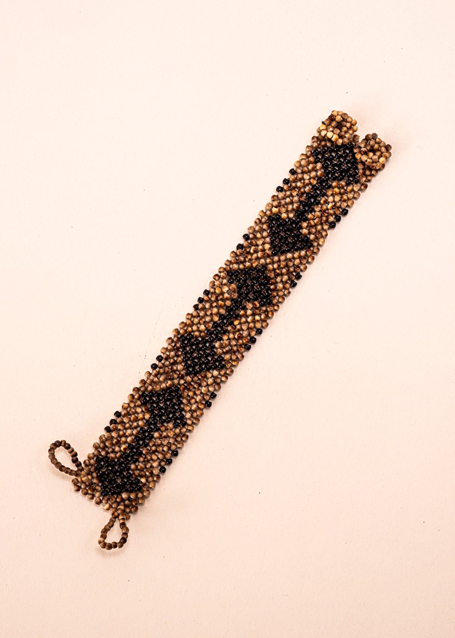 Pulseiras_Indigenas_245_pulseira-kraho+indigena-comprar-banner-site-tucum