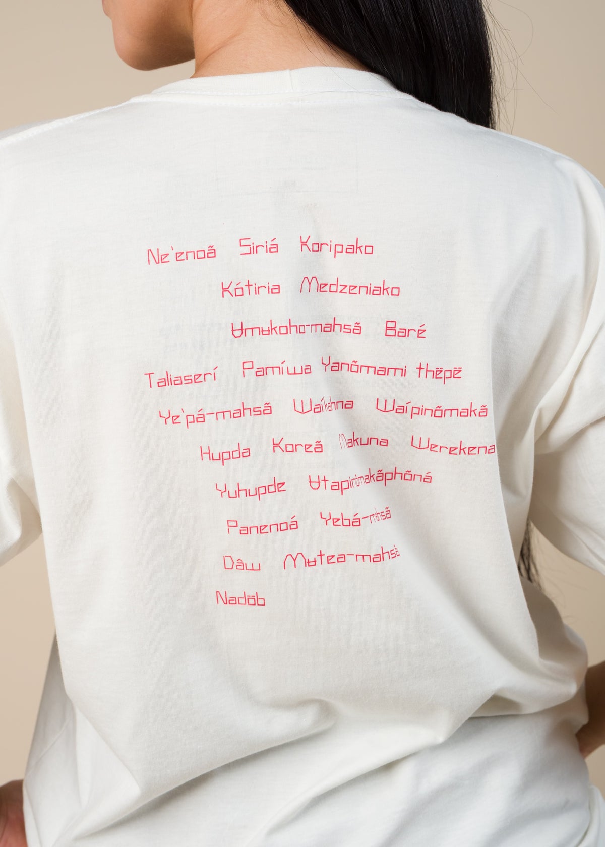 Kit camisa 24 povos + sabonete corporal MOMA | TUCUM