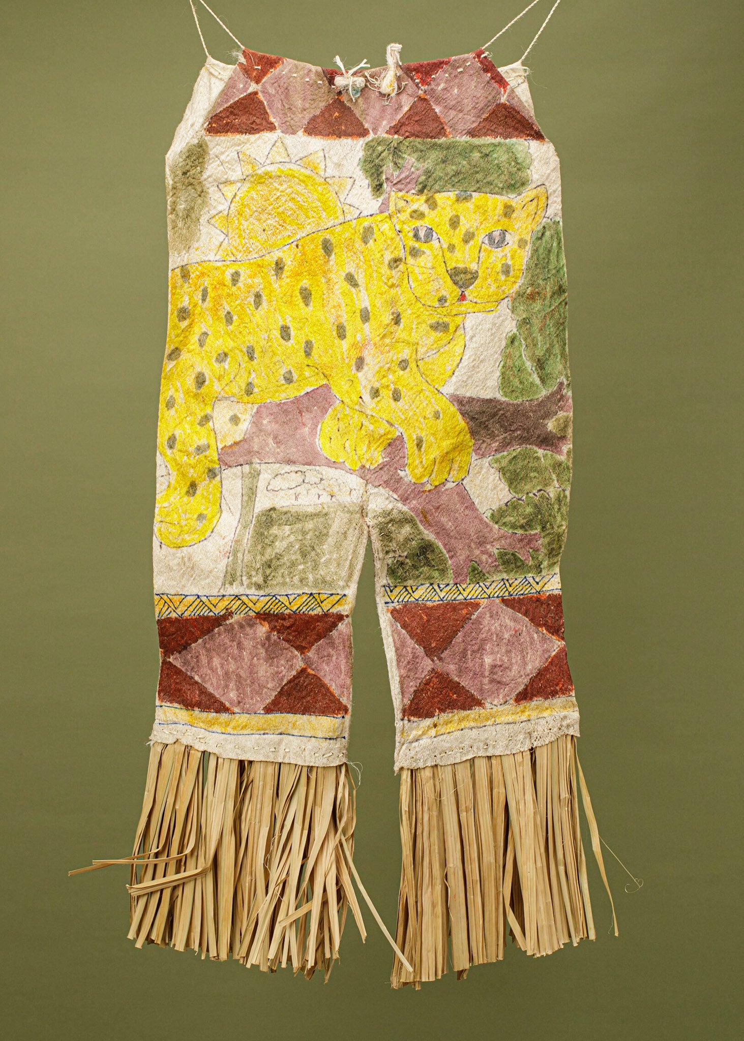 Roupa Tradicional Ticuna - Arte indígena | Tucum Brasil Imagem principal do produto