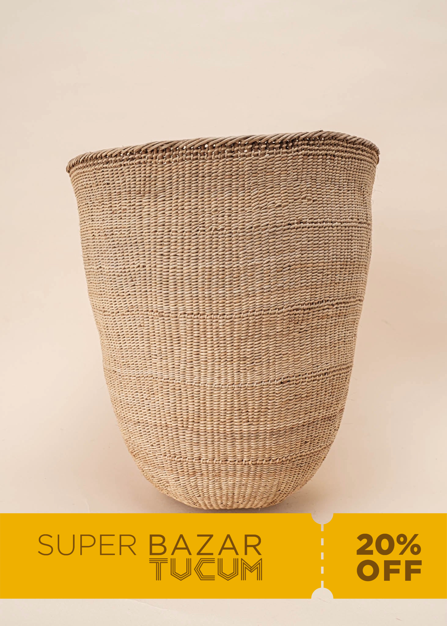 Cesto Wii de fibras bege feito pelo povo Yanomami, artesanato indígena brasileiro 
 Imagem principal do produto