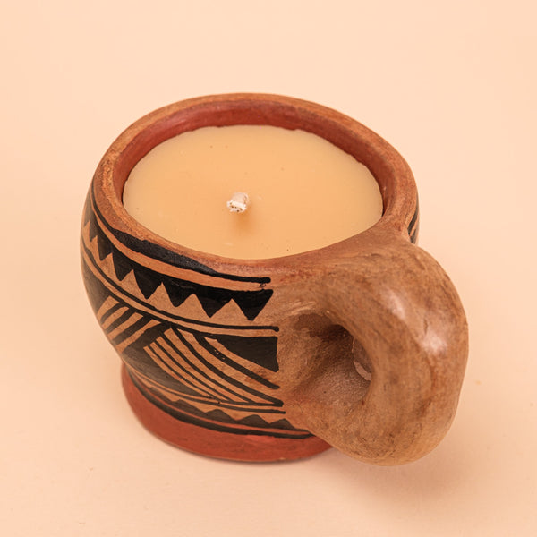 Vela aromática na cerâmica Waurá | Tucum Brasil