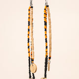 Os Brincos indígenas de miçangas e de sementes são únicos e feitos à mão pelos povos originários do Brasil. São carregados de força e beleza. Conheça as artes feitas à mão pelos povos indígenas do Brasil. Adquira a sua agora, garanta 6% de desconto no PIX