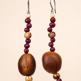 Os Brincos indígenas de miçangas e de sementes são únicos e feitos à mão pelos povos originários do Brasil. São carregados de força e beleza. Conheça as artes feitas à mão pelos povos indígenas do Brasil. Adquira a sua agora, garanta 6% de desconto no PIX