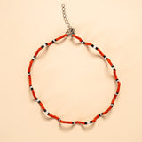 Os colares e gargantilhas indígenas de miçangas ou sementes são jóias feitas por mulheres, carregadas de força ancestral. Conheça as artes feitas à mão e confira a beleza do artesanato indígena. Confira os colares com desconto no nosso Bazar!