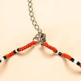 Os colares e gargantilhas indígenas de miçangas ou sementes são jóias feitas por mulheres, carregadas de força ancestral. Conheça as artes feitas à mão e confira a beleza do artesanato indígena. Confira os colares com desconto no nosso Bazar!