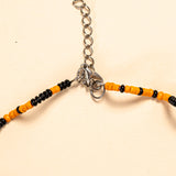 Os colares e gargantilhas indígenas de miçangas ou sementes são jóias feitas por mulheres, carregadas de força ancestral. Conheça as artes feitas à mão e confira a beleza do artesanato indígena. Confira os colares com desconto no nosso Bazar!