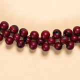 Os colares e gargantilhas indígenas de miçangas ou sementes são jóias feitas por mulheres, carregadas de força ancestral. Conheça as artes feitas à mão e confira a beleza do artesanato indígena. Confira os colares com desconto no nosso Bazar!