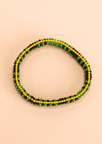 Dupla de pulseira de miçangas verde, preta e amarela, feita pelo povo Waurá, artesanato indígena brasileiro 