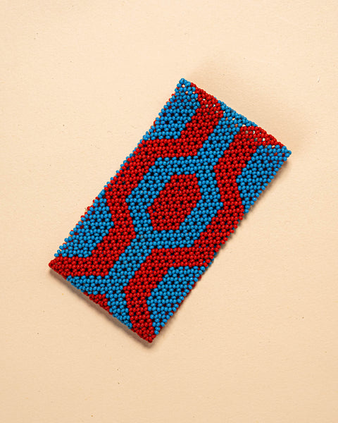 As pulseiras indígenas de miçangas ou sementes, possuem autenticidade e tradição para quem valoriza a cultura e a arte indígena. Conheça as artes feitas à mão e descubra a beleza do artesanato ancestral. Adquira a sua agora, garanta 6% de desconto no PIX