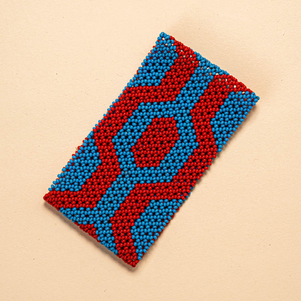 As pulseiras indígenas de miçangas ou sementes, possuem autenticidade e tradição para quem valoriza a cultura e a arte indígena. Conheça as artes feitas à mão e descubra a beleza do artesanato ancestral. Adquira a sua agora, garanta 6% de desconto no PIX