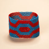 As pulseiras indígenas de miçangas ou sementes, possuem autenticidade e tradição para quem valoriza a cultura e a arte indígena. Conheça as artes feitas à mão e descubra a beleza do artesanato ancestral. Adquira a sua agora, garanta 6% de desconto no PIX