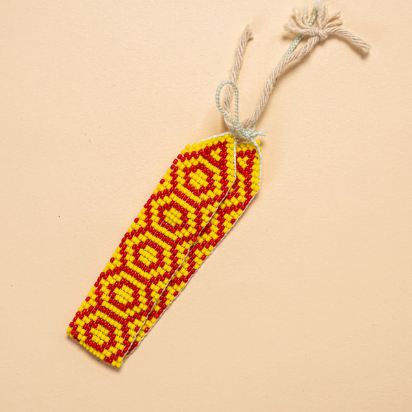 As pulseiras indígenas de miçangas ou sementes, possuem autenticidade e tradição para quem valoriza a cultura e a arte indígena. Conheça as artes feitas à mão e descubra a beleza do artesanato ancestral. Adquira a sua agora, garanta 6% de desconto no PIX
