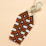 As pulseiras indígenas de miçangas ou sementes, possuem autenticidade e tradição para quem valoriza a cultura e a arte indígena. Conheça as artes feitas à mão e descubra a beleza do artesanato ancestral. Adquira a sua agora, garanta 6% de desconto no PIX
