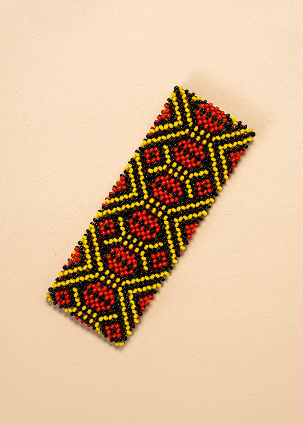 As pulseiras indígenas de miçangas ou sementes, possuem autenticidade e tradição para quem valoriza a cultura e a arte indígena. Conheça as artes feitas à mão e descubra a beleza do artesanato ancestral. Adquira a sua agora, garanta 6% de desconto no PIX