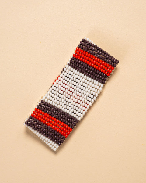 As pulseiras indígenas de miçangas ou sementes, possuem autenticidade e tradição para quem valoriza a cultura e a arte indígena. Conheça as artes feitas à mão e descubra a beleza do artesanato ancestral. Adquira a sua agora, garanta 6% de desconto no PIX