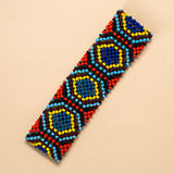 As pulseiras indígenas de miçangas ou sementes, possuem autenticidade e tradição para quem valoriza a cultura e a arte indígena. Conheça as artes feitas à mão e descubra a beleza do artesanato ancestral. Adquira a sua agora, garanta 6% de desconto no PIX