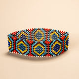 As pulseiras indígenas de miçangas ou sementes, possuem autenticidade e tradição para quem valoriza a cultura e a arte indígena. Conheça as artes feitas à mão e descubra a beleza do artesanato ancestral. Adquira a sua agora, garanta 6% de desconto no PIX