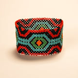 As pulseiras indígenas de miçangas ou sementes, possuem autenticidade e tradição para quem valoriza a cultura e a arte indígena. Conheça as artes feitas à mão e descubra a beleza do artesanato ancestral. Adquira a sua agora, garanta 6% de desconto no PIX