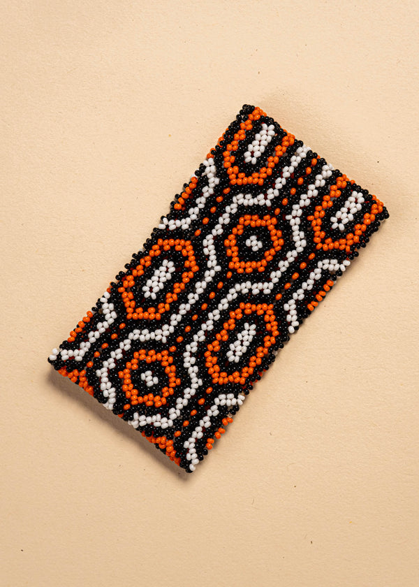 As pulseiras indígenas de miçangas ou sementes, possuem autenticidade e tradição para quem valoriza a cultura e a arte indígena. Conheça as artes feitas à mão e descubra a beleza do artesanato ancestral. Adquira a sua agora, garanta 6% de desconto no PIX
