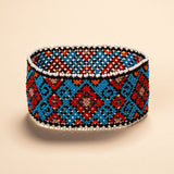 As pulseiras indígenas de miçangas ou sementes, possuem autenticidade e tradição para quem valoriza a cultura e a arte indígena. Conheça as artes feitas à mão e descubra a beleza do artesanato ancestral. Adquira a sua agora, garanta 6% de desconto no PIX