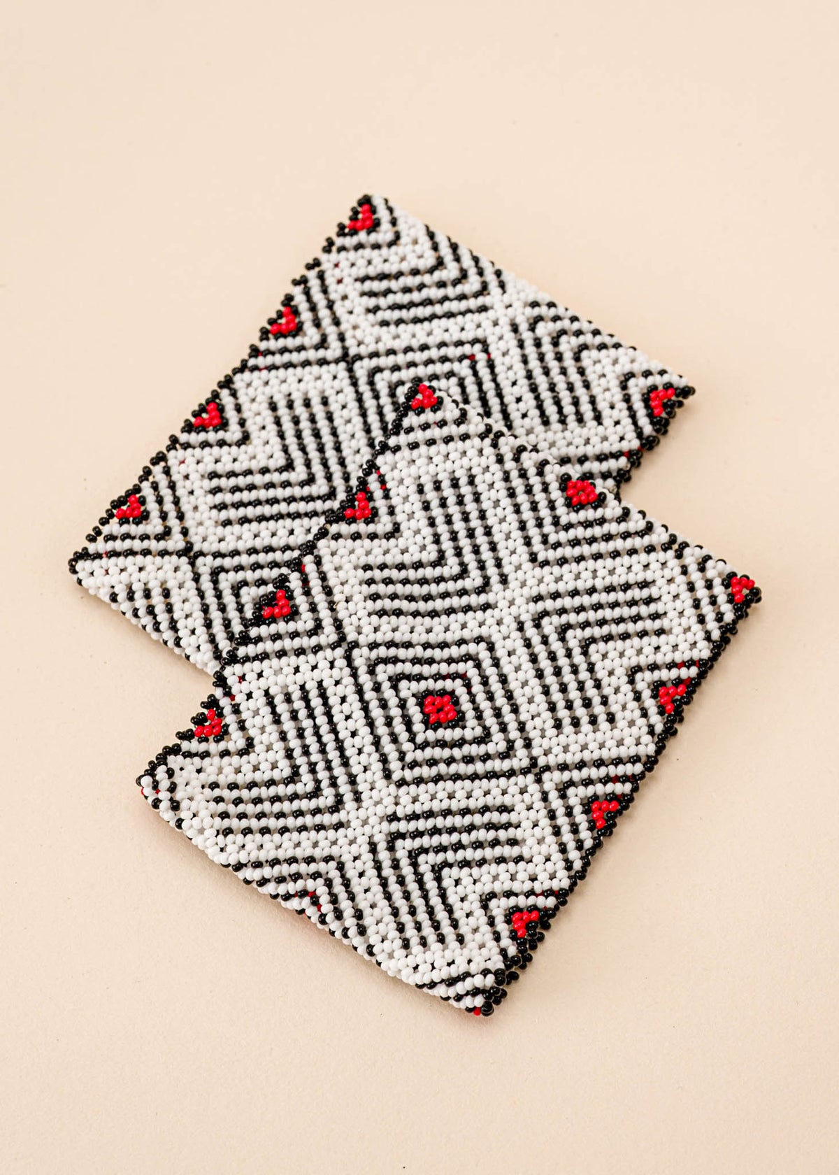 pulseira-waura-indigena-comprar-banner-site-tucum