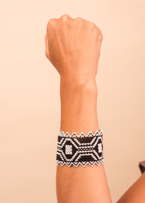 pulseira-waura-indigena-comprar-banner-site-tucum