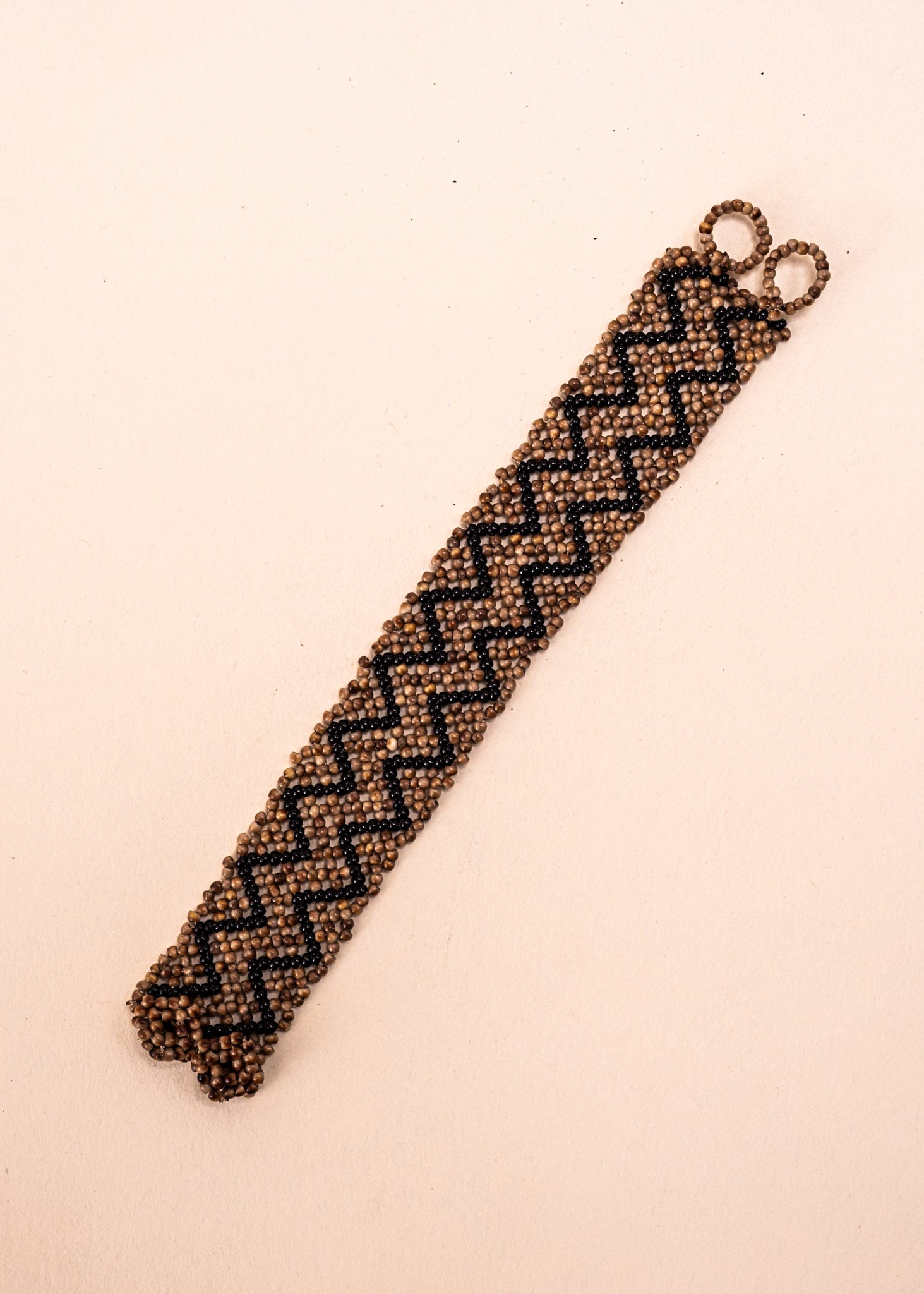Pulseira Krahô - Joia indígena | Tucum Brasil Imagem secundária do produto