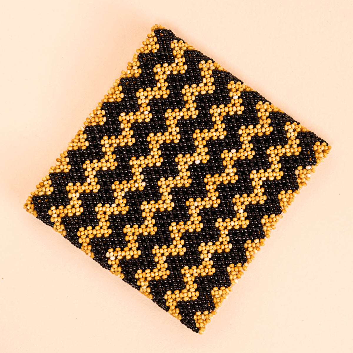 pulseiras-kuikuro-indigena-comprar-banner-site-tucum