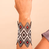 pulseiras-kuikuro-indigena-comprar-banner-site-tucum