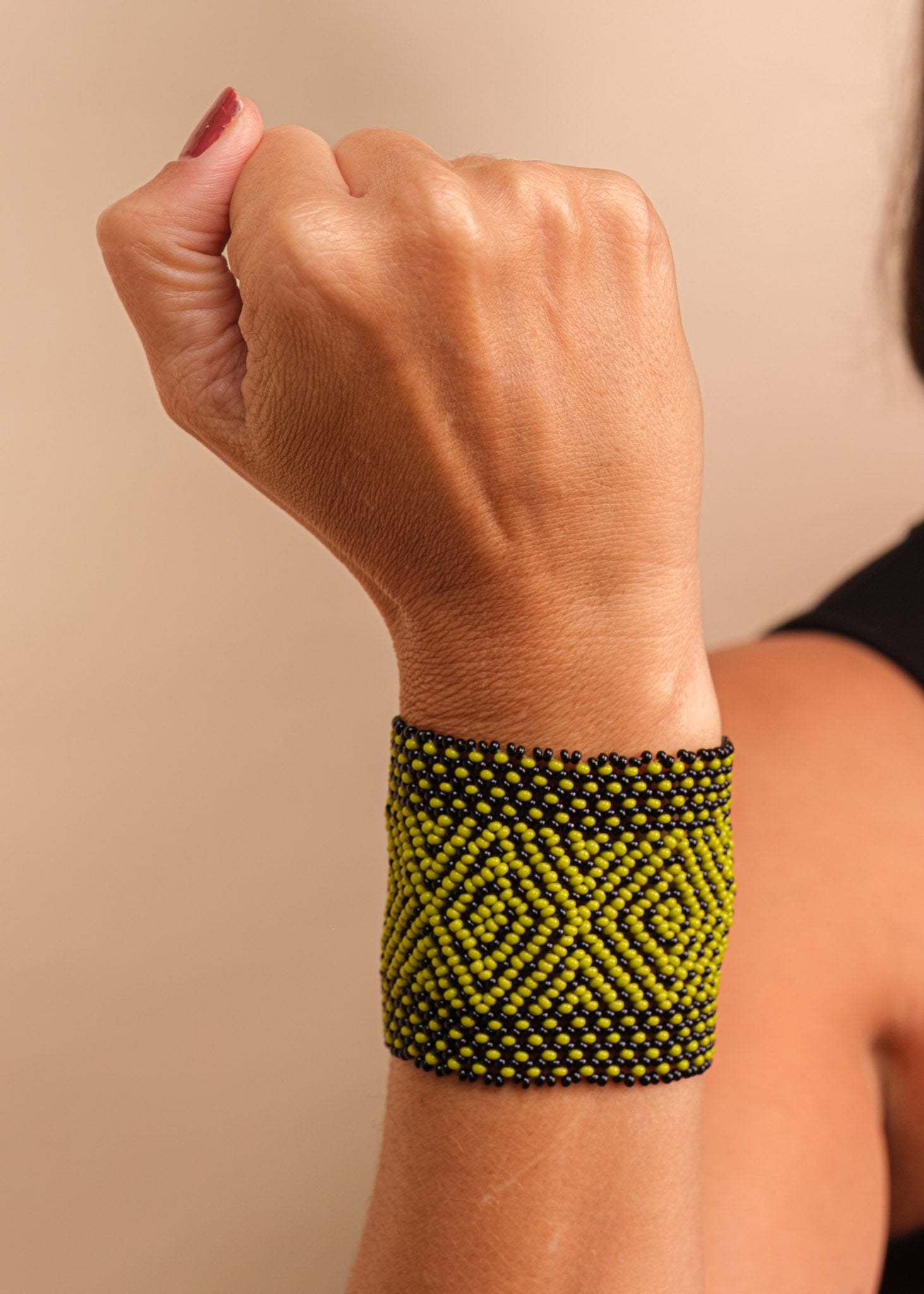 pulseiras-waura-indigena-comprar-banner-site-tucum Imagem principal do produto